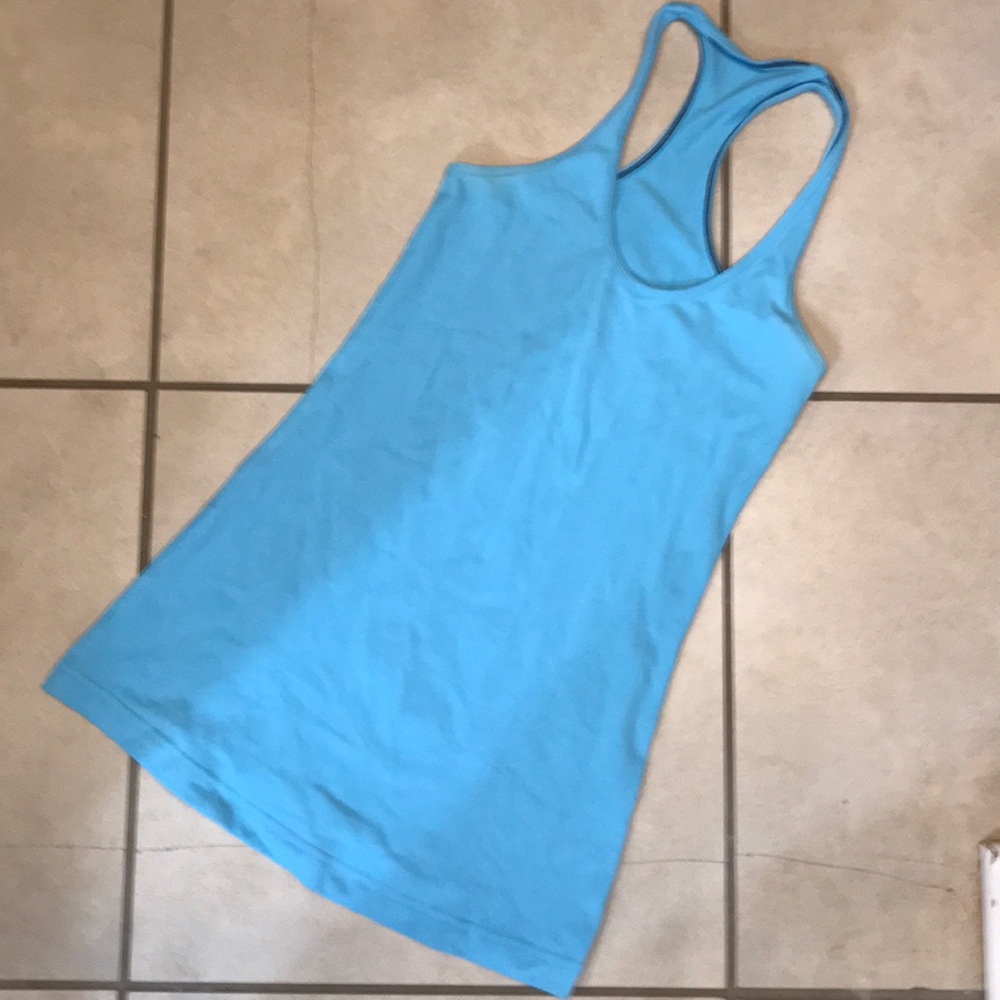 Lululemon tank